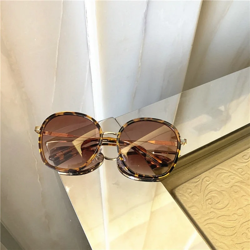 Vintage Luxury Oversize Sunglasses Metal Frame Grandient Shades Sun Glasses 2020 Summer