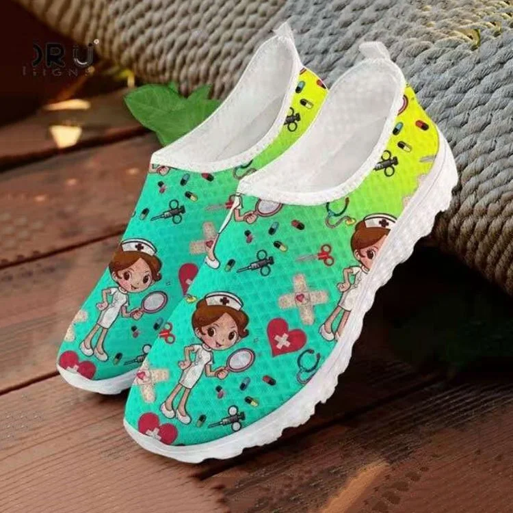2021 New Cartoon Nurse Doctor Print Women Sneakers Slip on Light Mesh Shoes Summer Breathable Flats Shoes Zapatos Planos Shoes