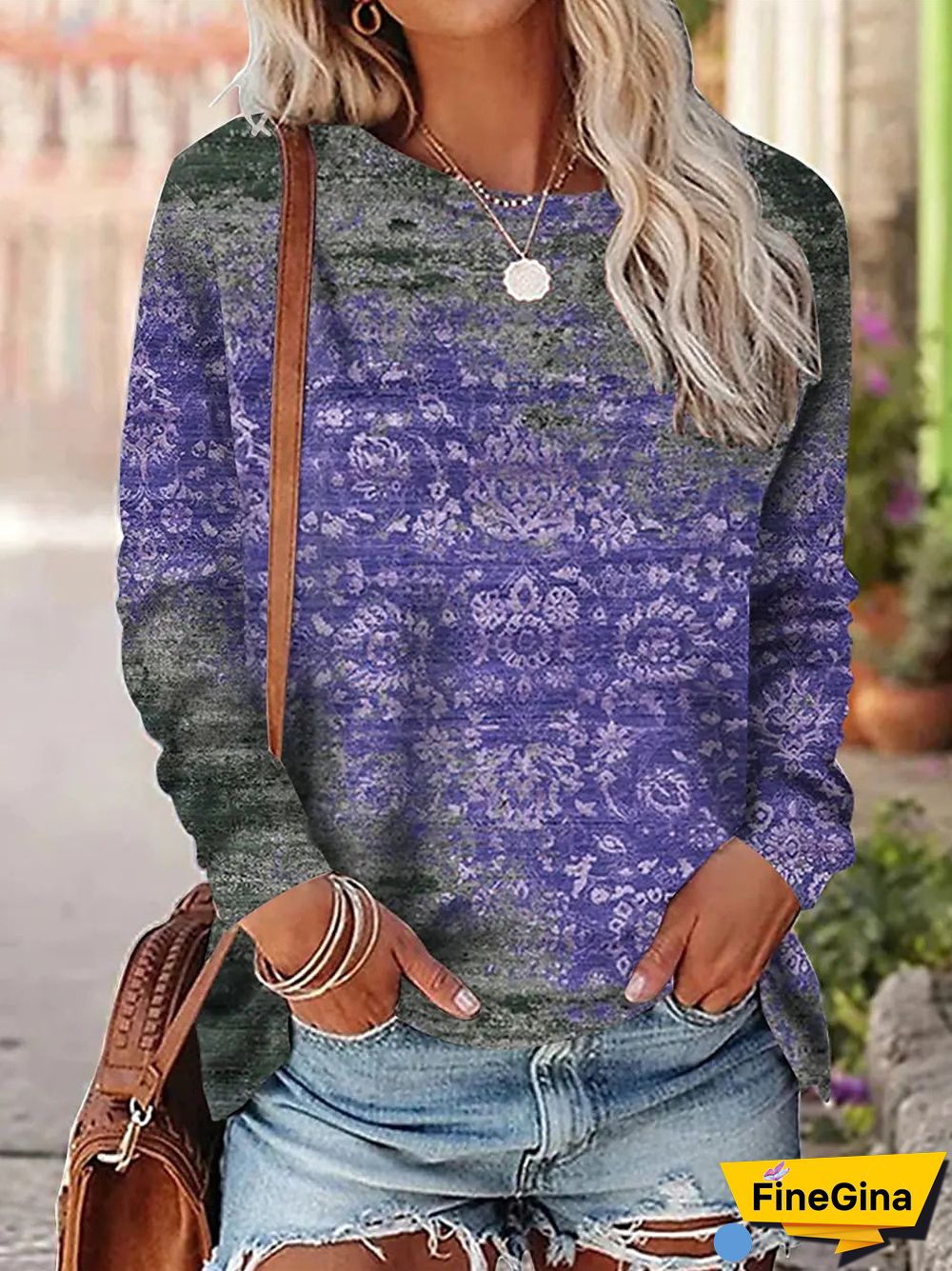 Women's Scoop Neck Long Sleeve Graphic Printed Tops