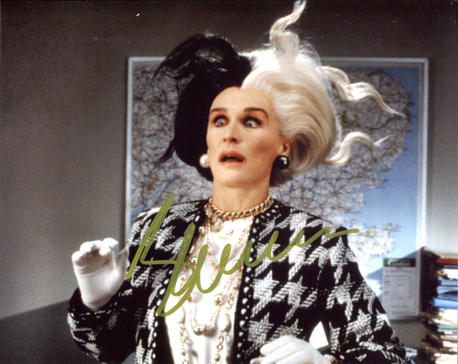 101 Dalmatians movie Photo Poster painting signed by actress Glen Close