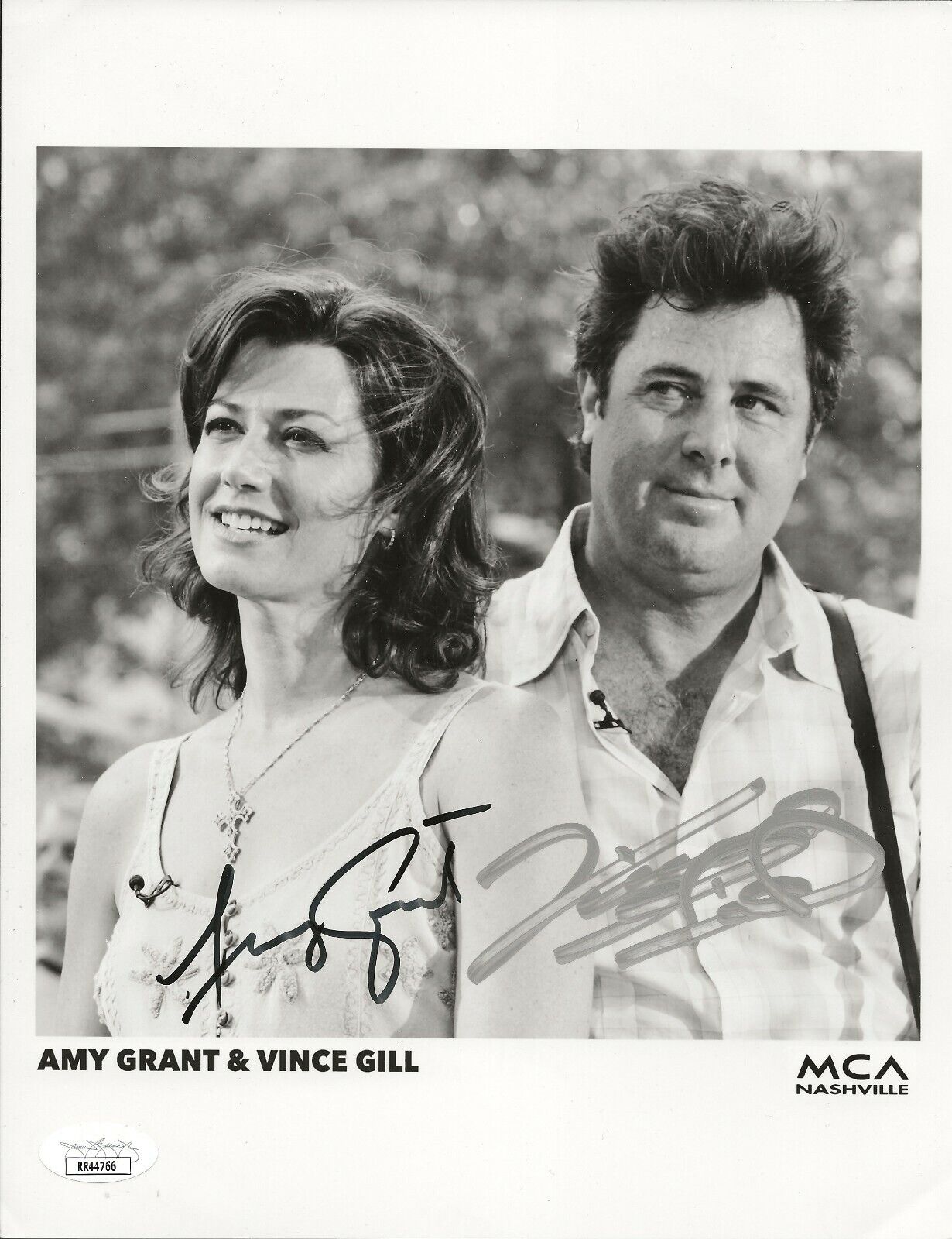 Amy Grant & Vince Gill REAL hand SIGNED Promo Photo Poster painting JSA COA Autographed