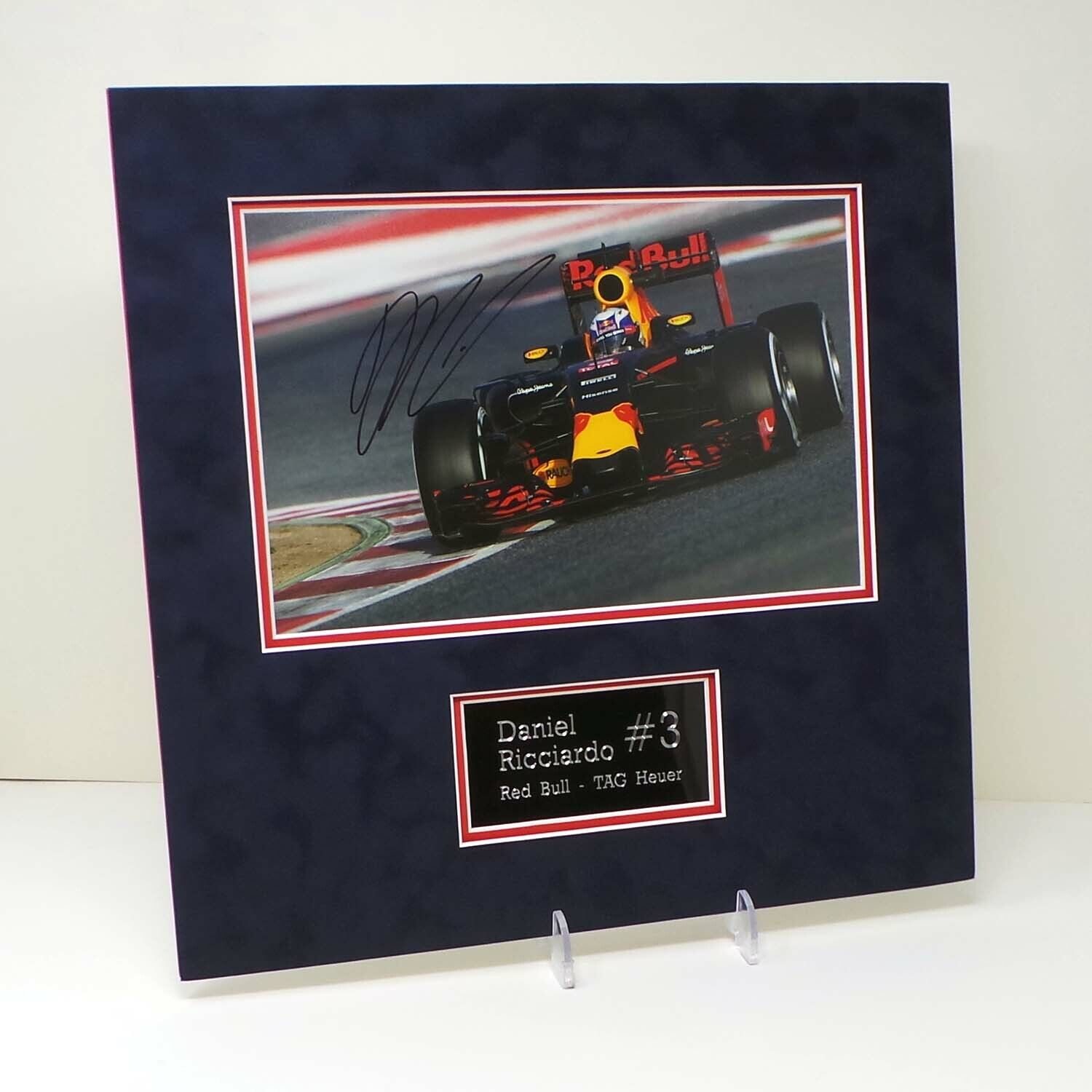 Daniel RICCIARDO Red Bull F1 Signed & Mounted 12x8 Photo Poster painting Display AFTAL RD COA