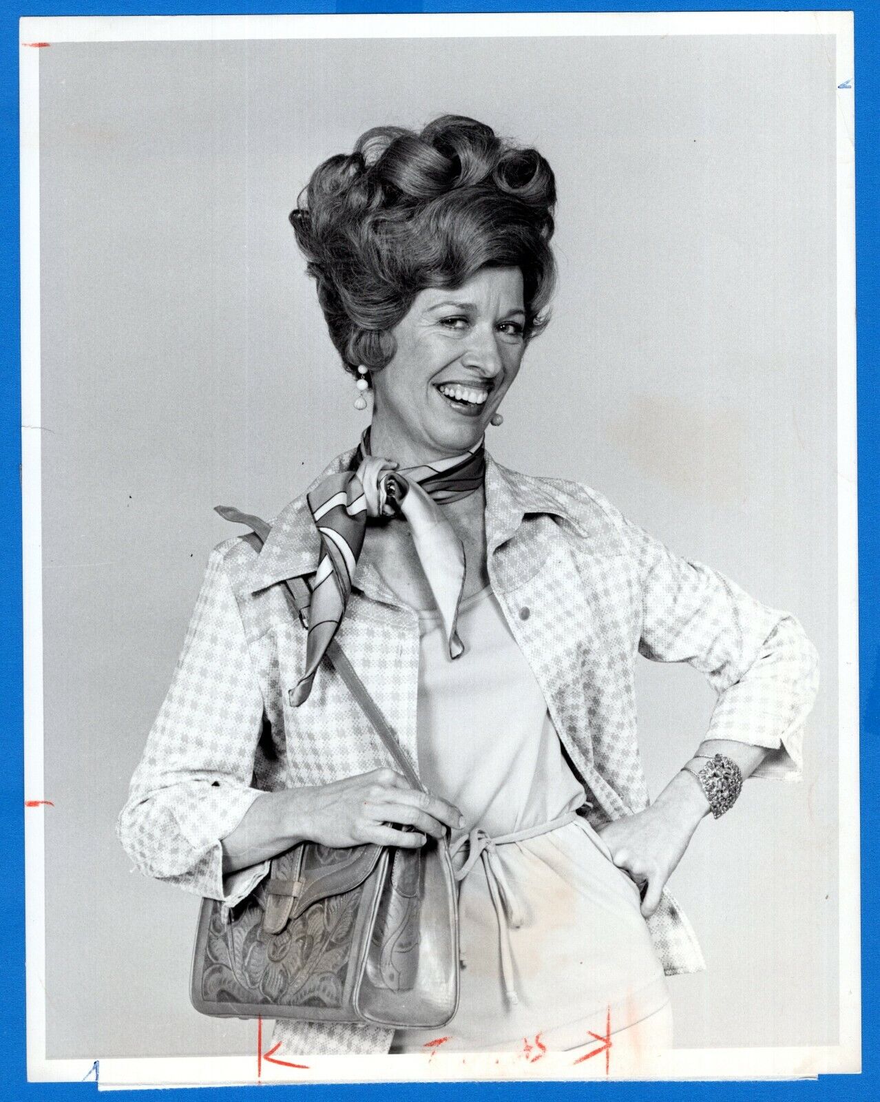 POLLY HOLLIDAY Actress 7x9 Vintage Promo Press News Photo Poster painting ALICE TV Series 1976