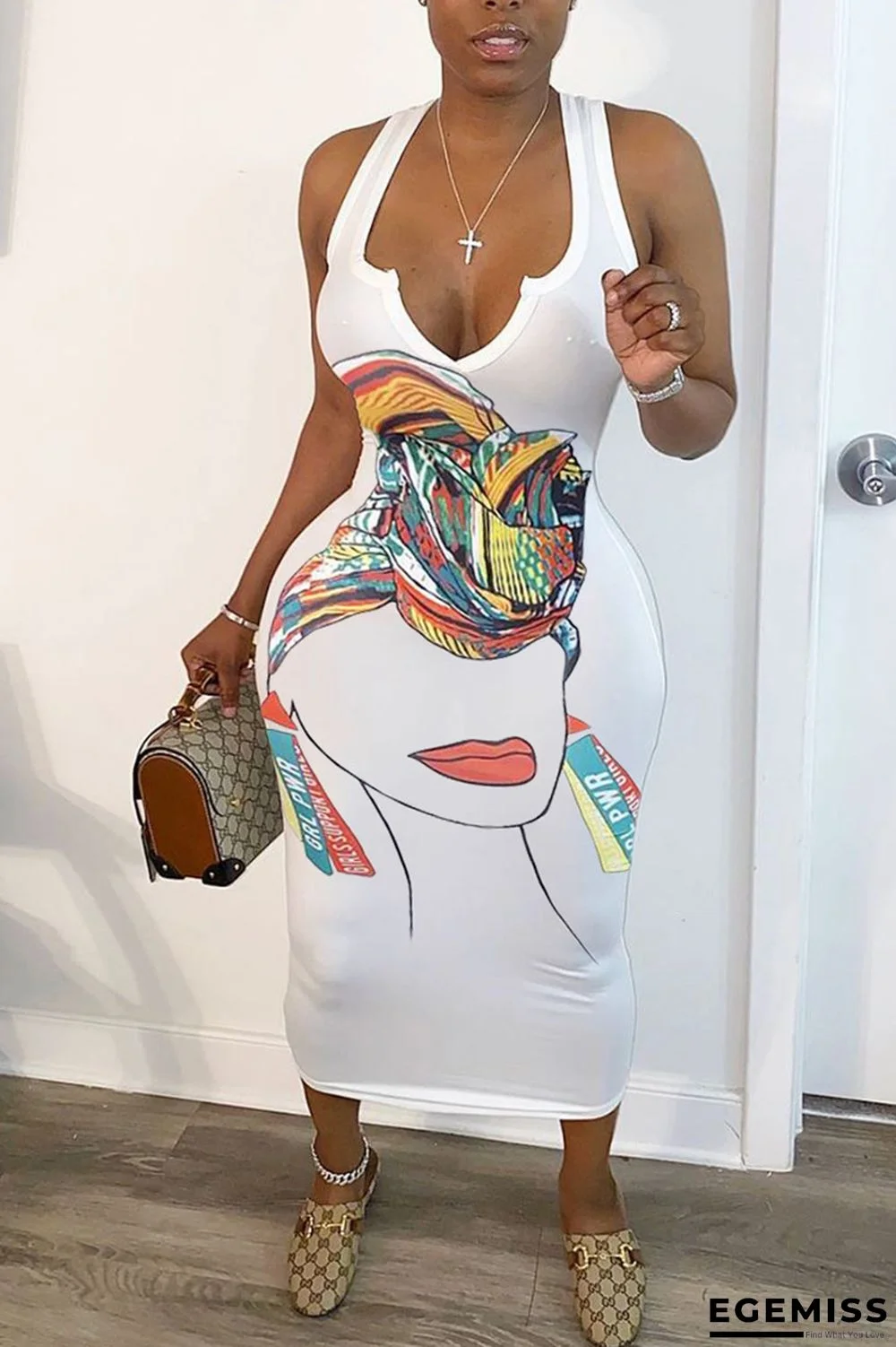 White OL V Neck Print Pattern Plus Size | EGEMISS