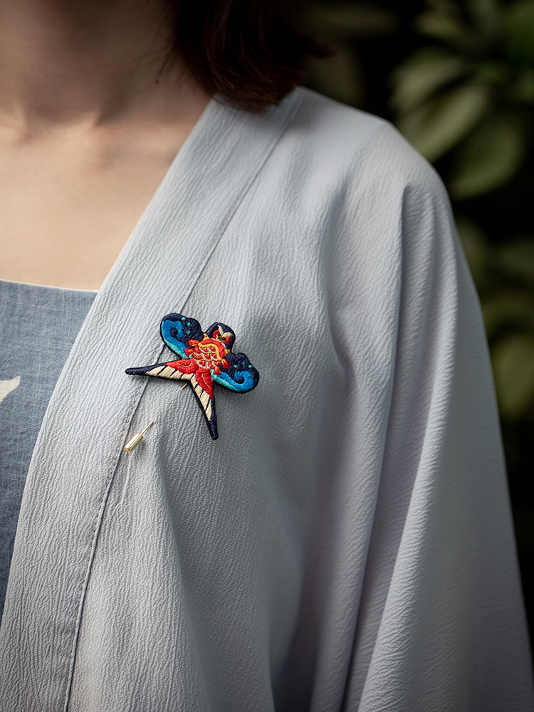 Handmade Embroidery Kite Brooch Swallow Kite Badge Retro Chinoiserie Gift