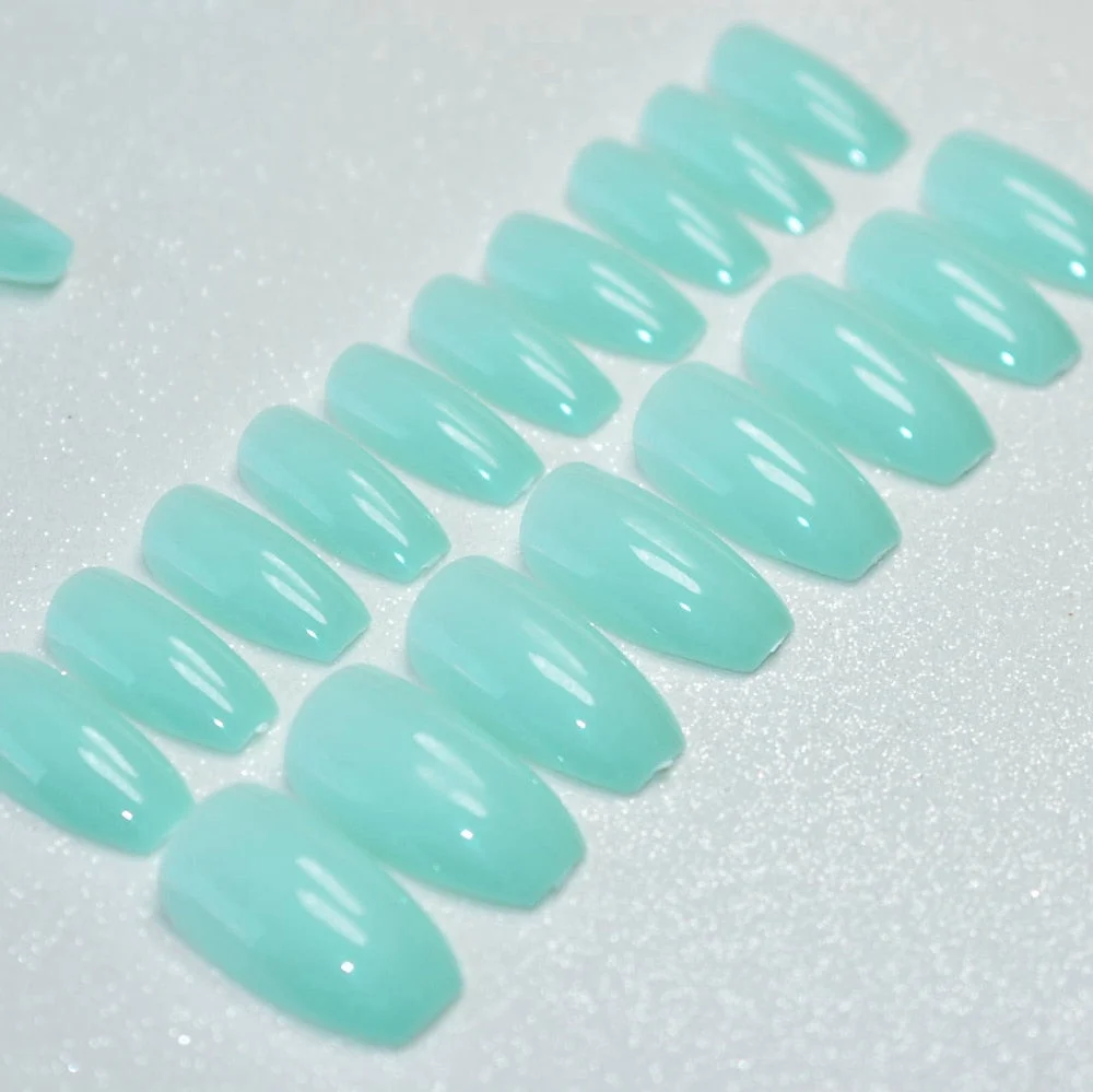 Dusty Cedar Fashion Stiletto False Nails Pointed Sharp Candy Red Fake Nails for daily wear On the Nail Tree 24pcs-Nail Inspo