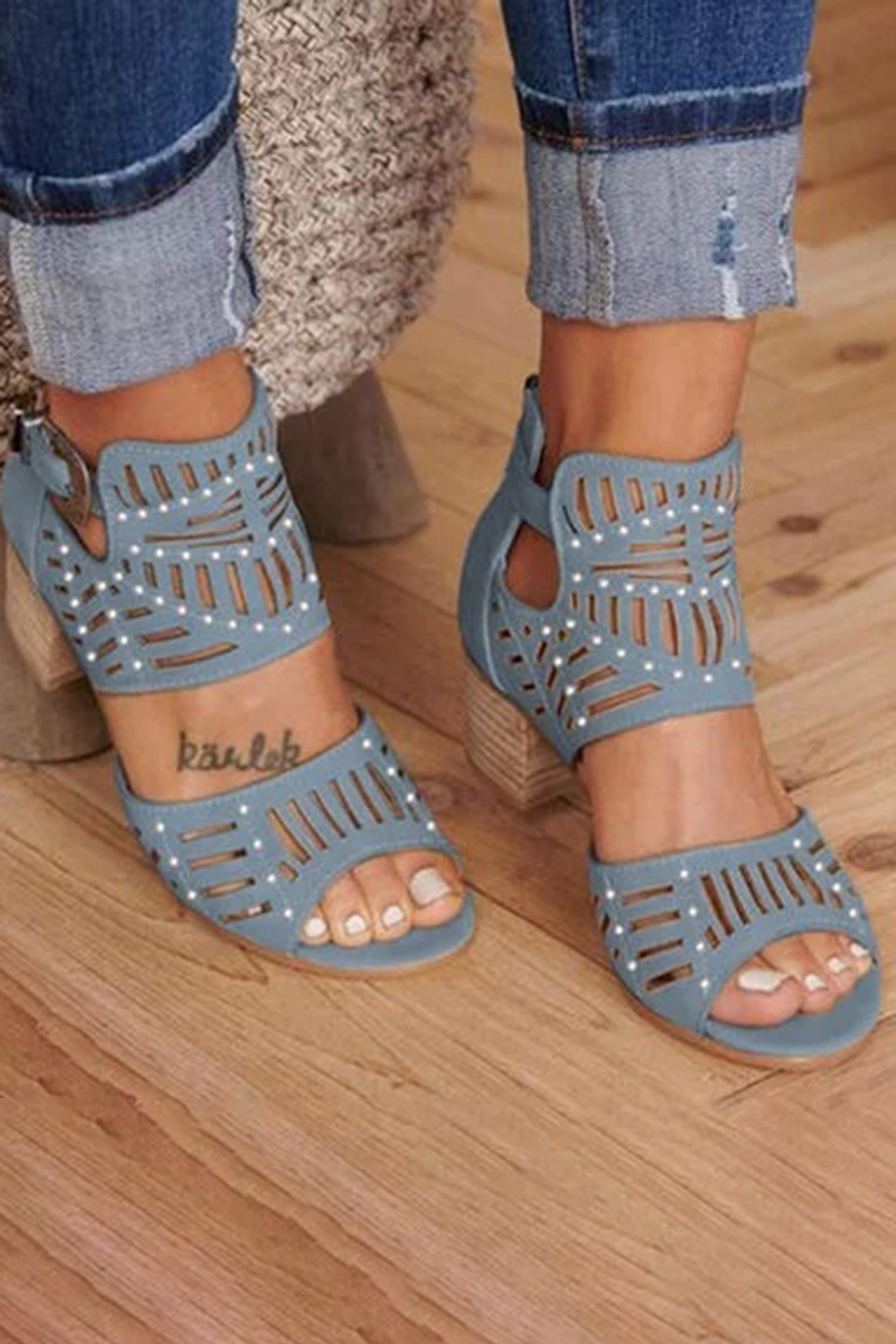 Daily Hollow Out Hot Drilling Chunky Heel Pumps Sandals