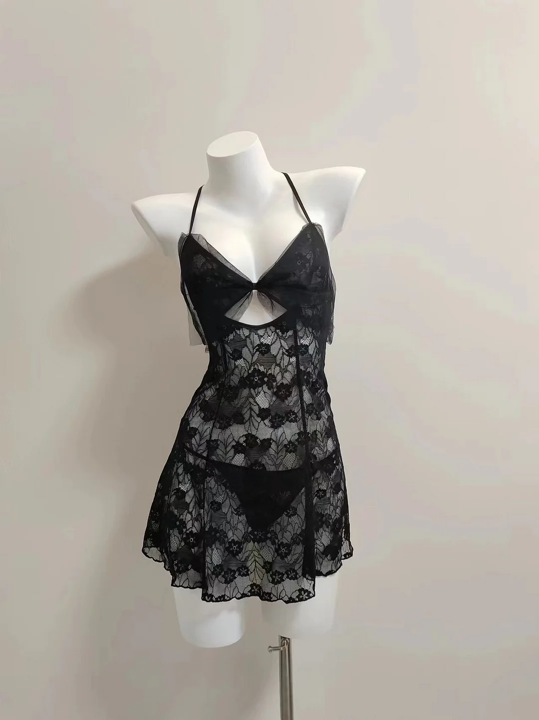 Nigikala Nigikala Pajamas Woman 2025 New Seduction Red Lace Hollow Big Bow Bow Small Breast Slings Sleeping Skirt