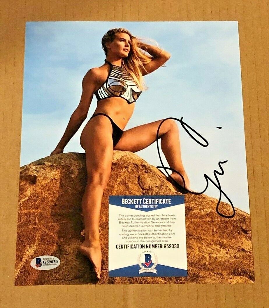 GENIE BOUCHARD SIGNED S.I. SWIMSUIT 8X10 Photo Poster painting BECKETT CERTIFIED #2