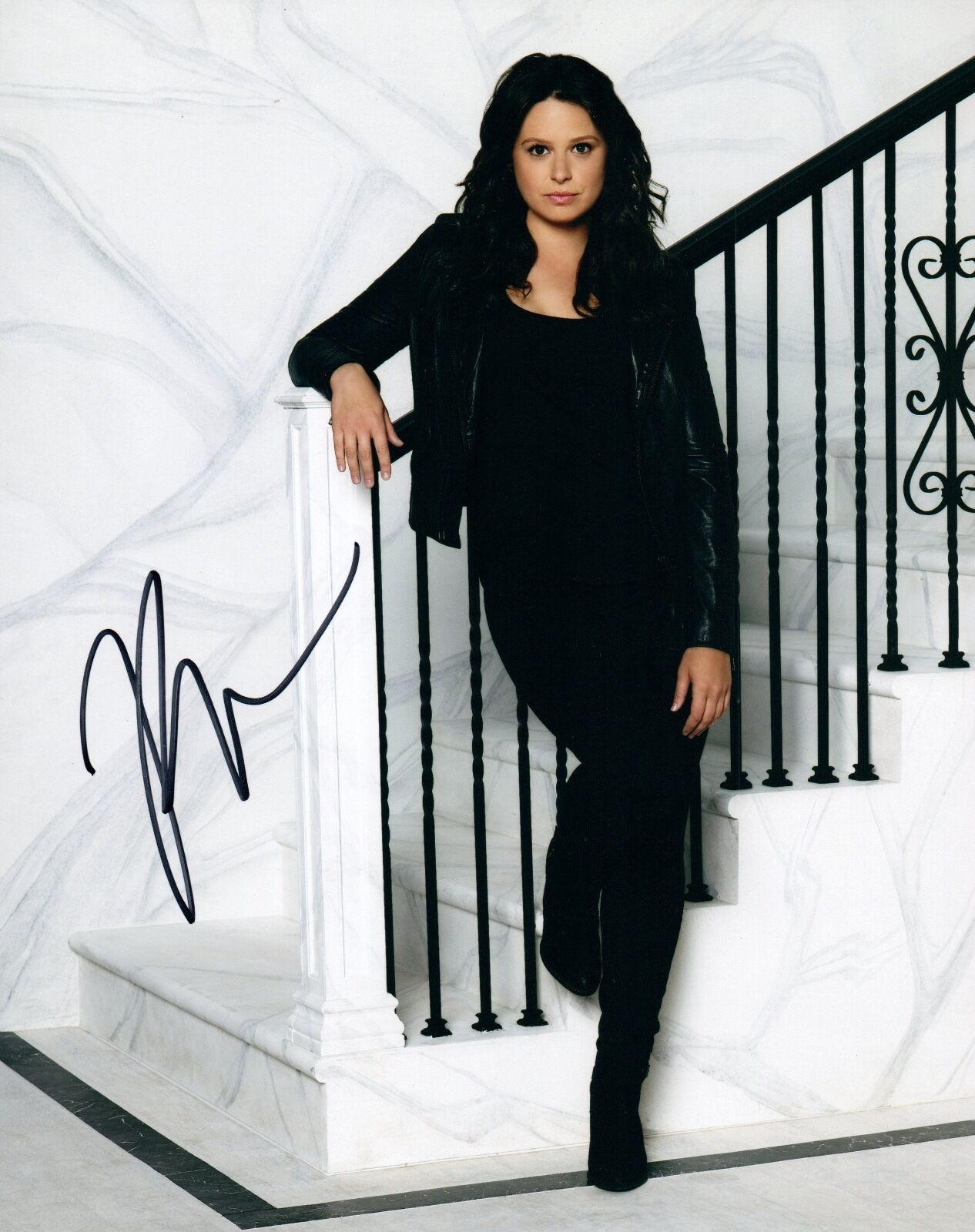 Katie Lowes Signed Autographed 8x10 Photo Poster painting Scandal Actress COA VD