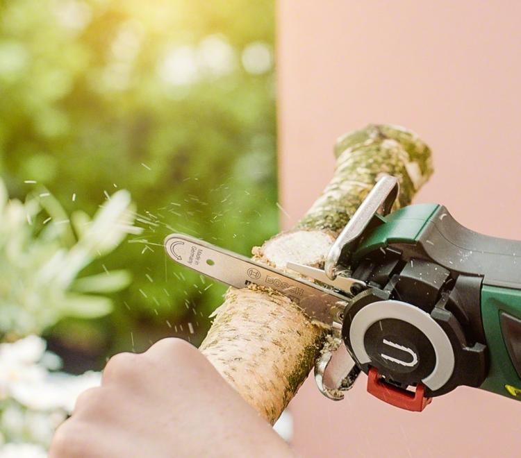 Bosch EasyCut NanoBlade Mini Chainsaw - Tiny chainsaw blade on handheld power tool