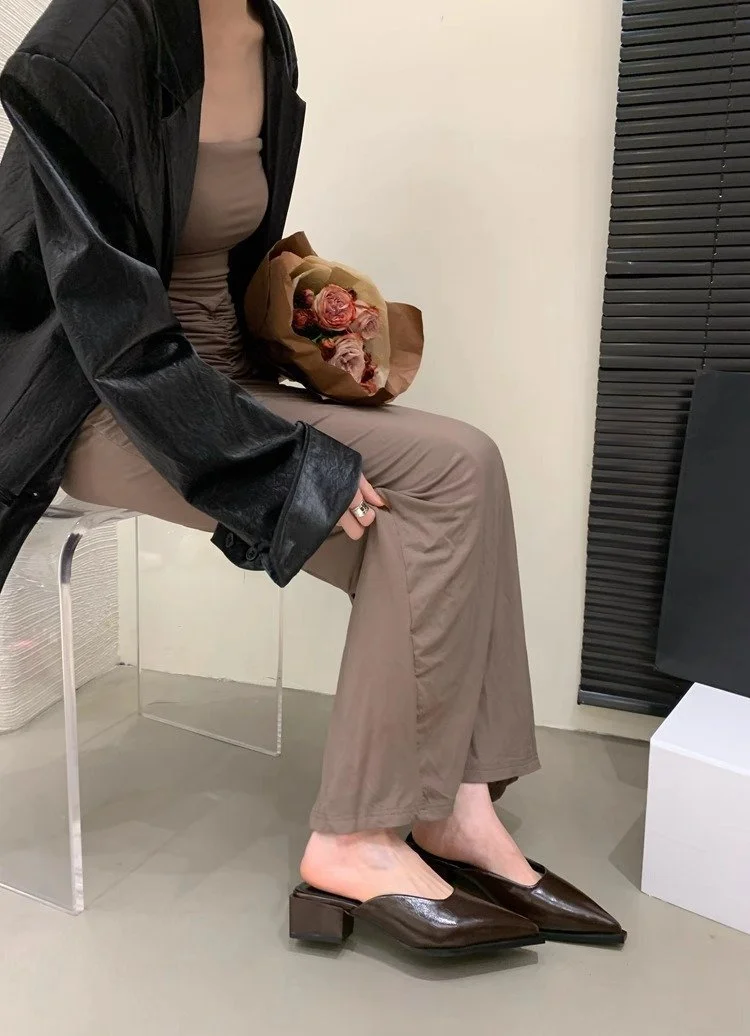 Yyvonne Half Slippers Women's Muller Shoes 2025 Summer New Pointed Cool Slippers And Retro Wearing Slippers