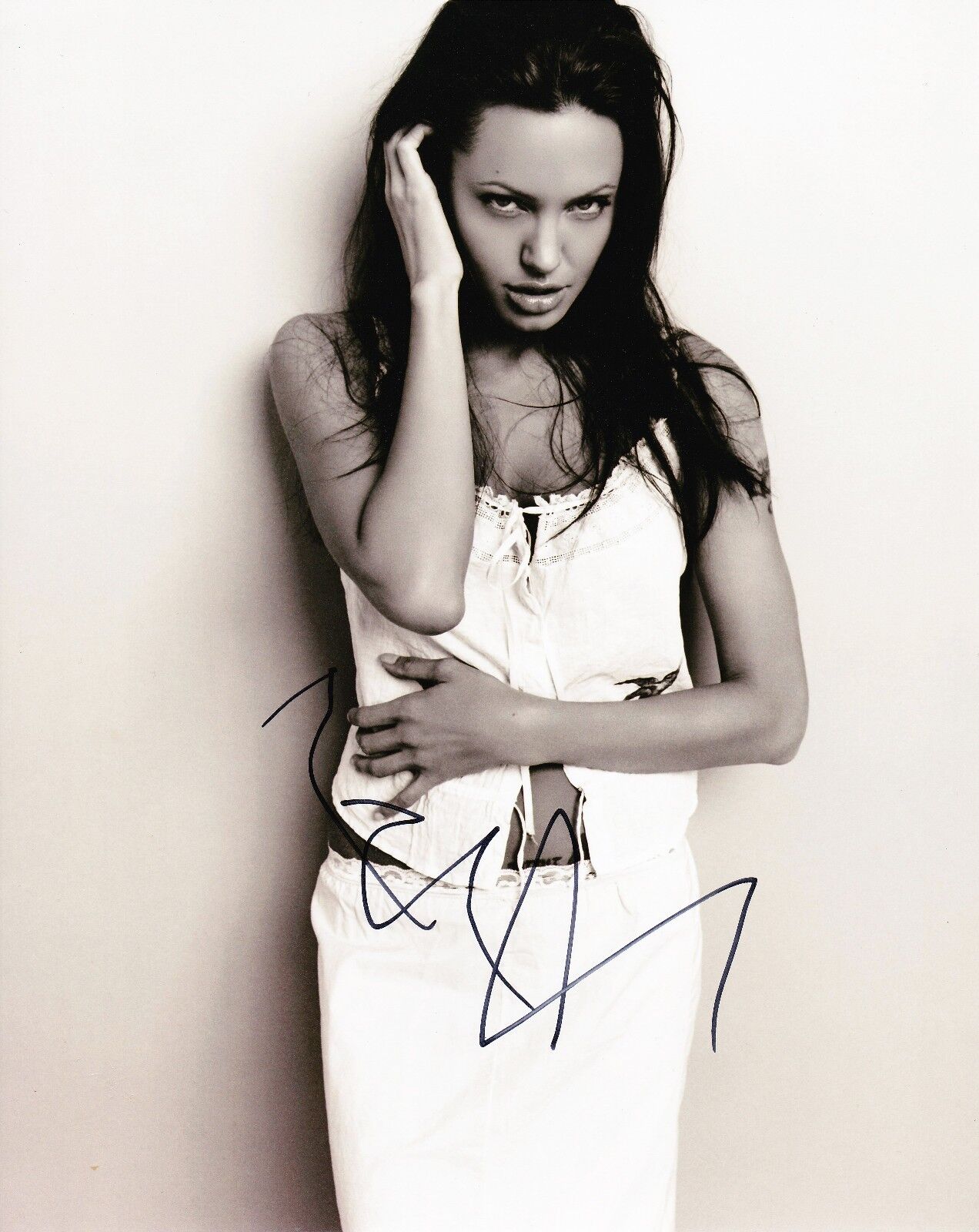 Angelina Jolie SIGNED 10X8 Photo Poster painting AFTAL COA (7341)