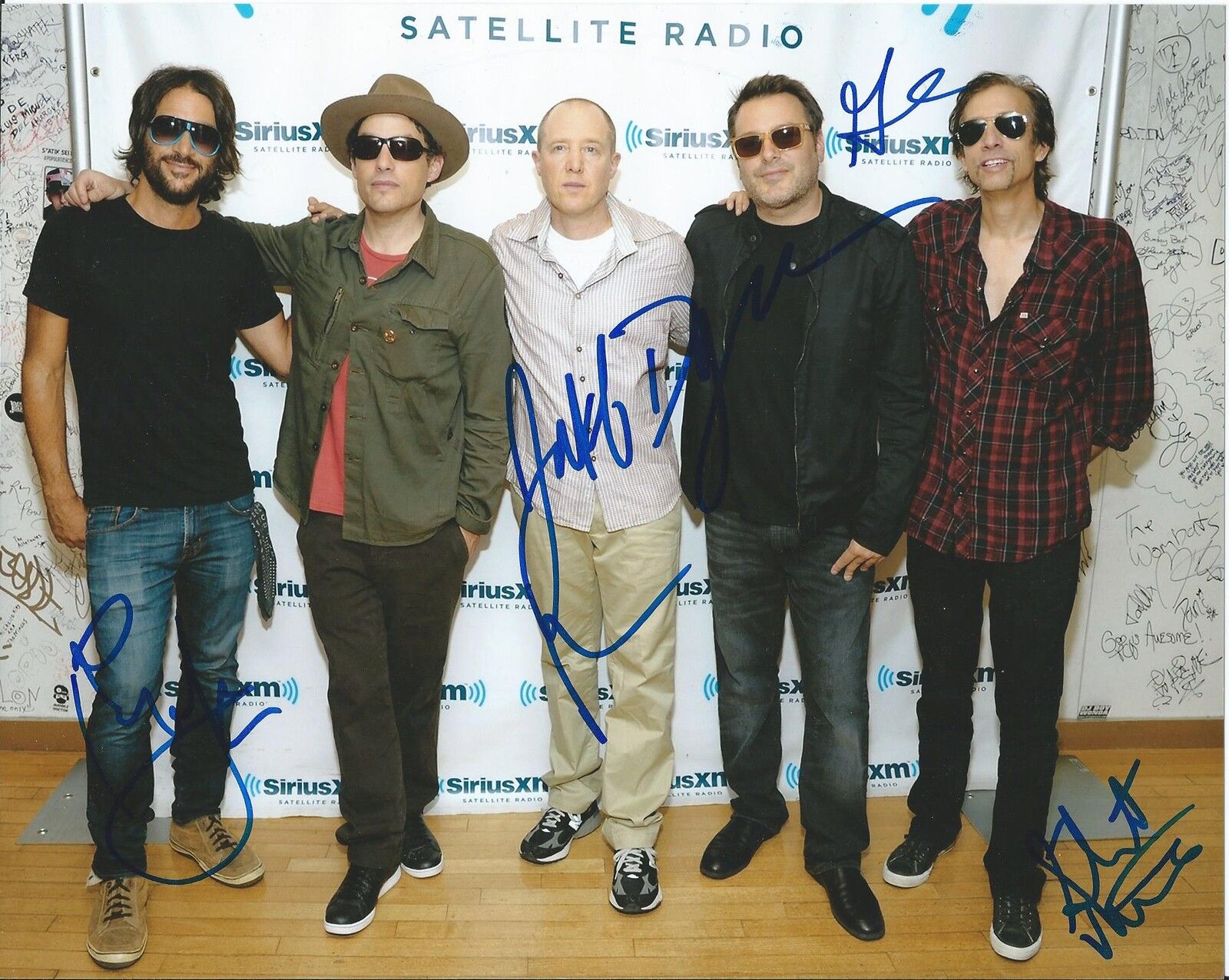 **GFA The Wallflowers *JAKOB DYLAN BAND* Signed 8x10 Photo Poster painting AD3 COA**