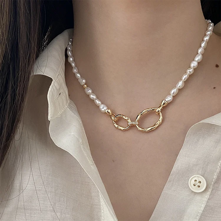 Baroque pearl vintage long necklace