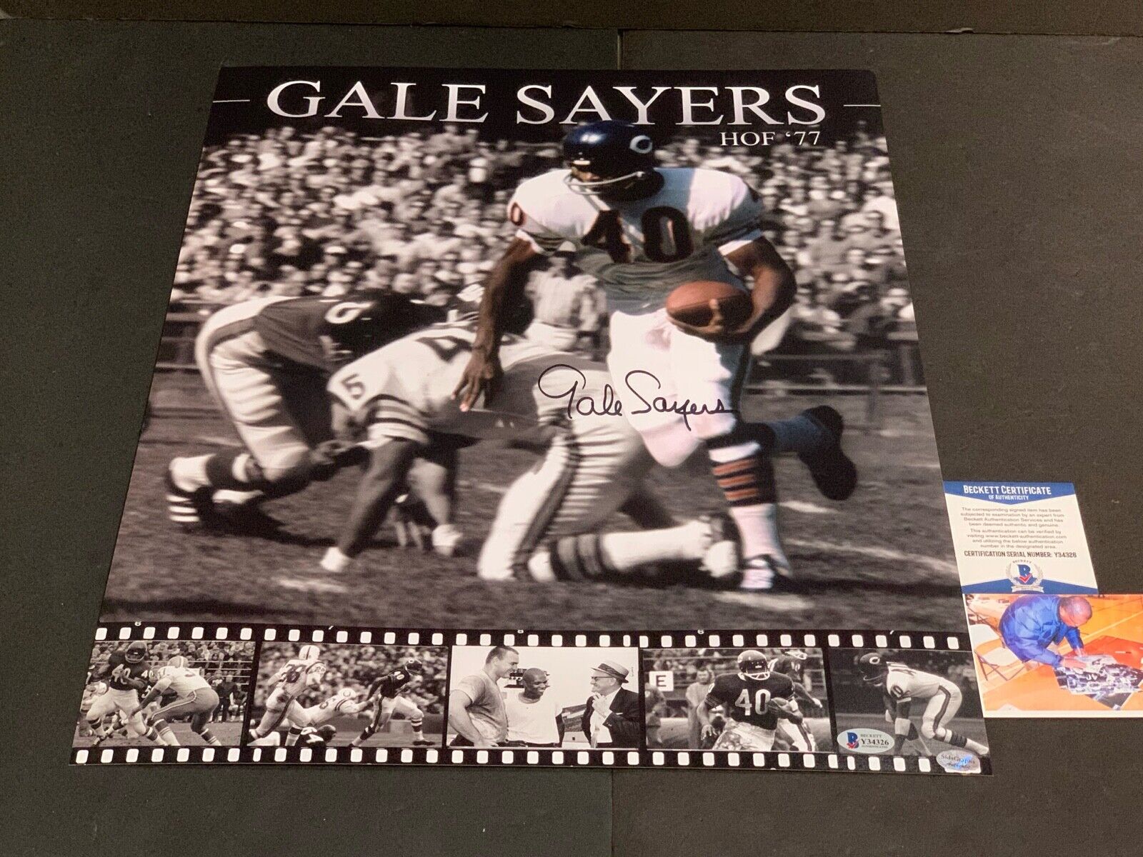 Gale Sayers Chicago Bears Autographed Signed 16x20 Beckett COA s