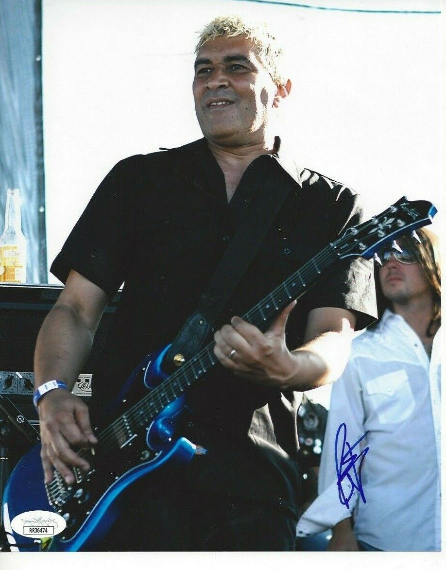 Pat Smear Autographed 8x10 Foo Fighters Nirvana JSAC385