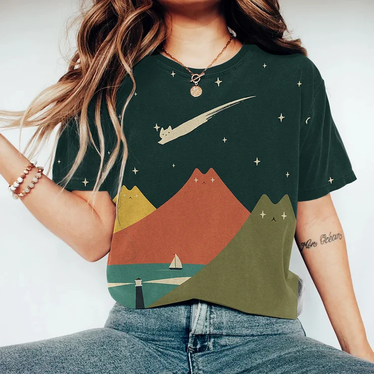 Abstract Creative Good Night Flying Cat Painting Art T-Shirt