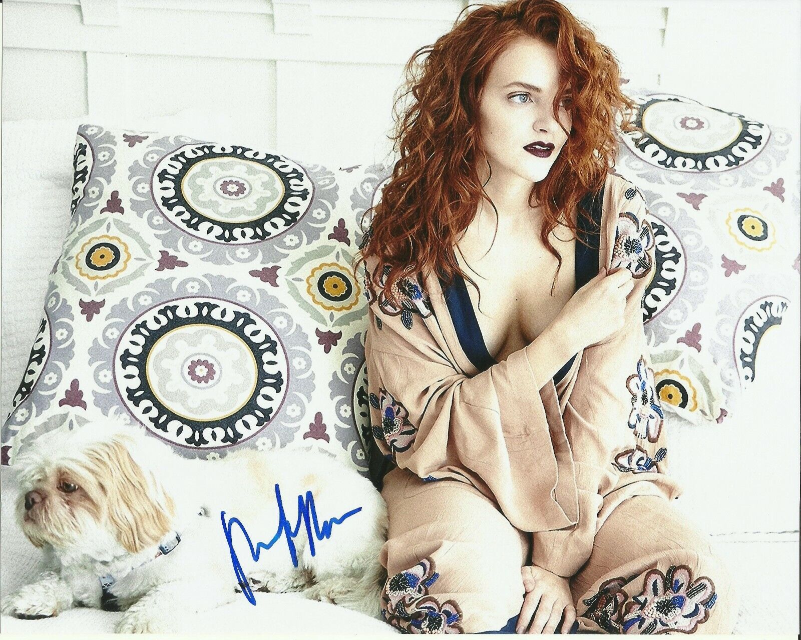 MADELINE BREWER SIGNED SEXY Photo Poster painting UACC REG 242 (2)