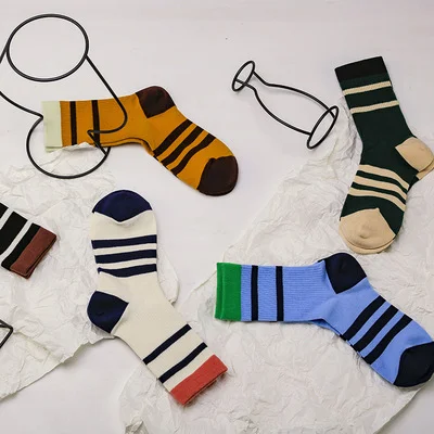 4 pairs of striped socks set