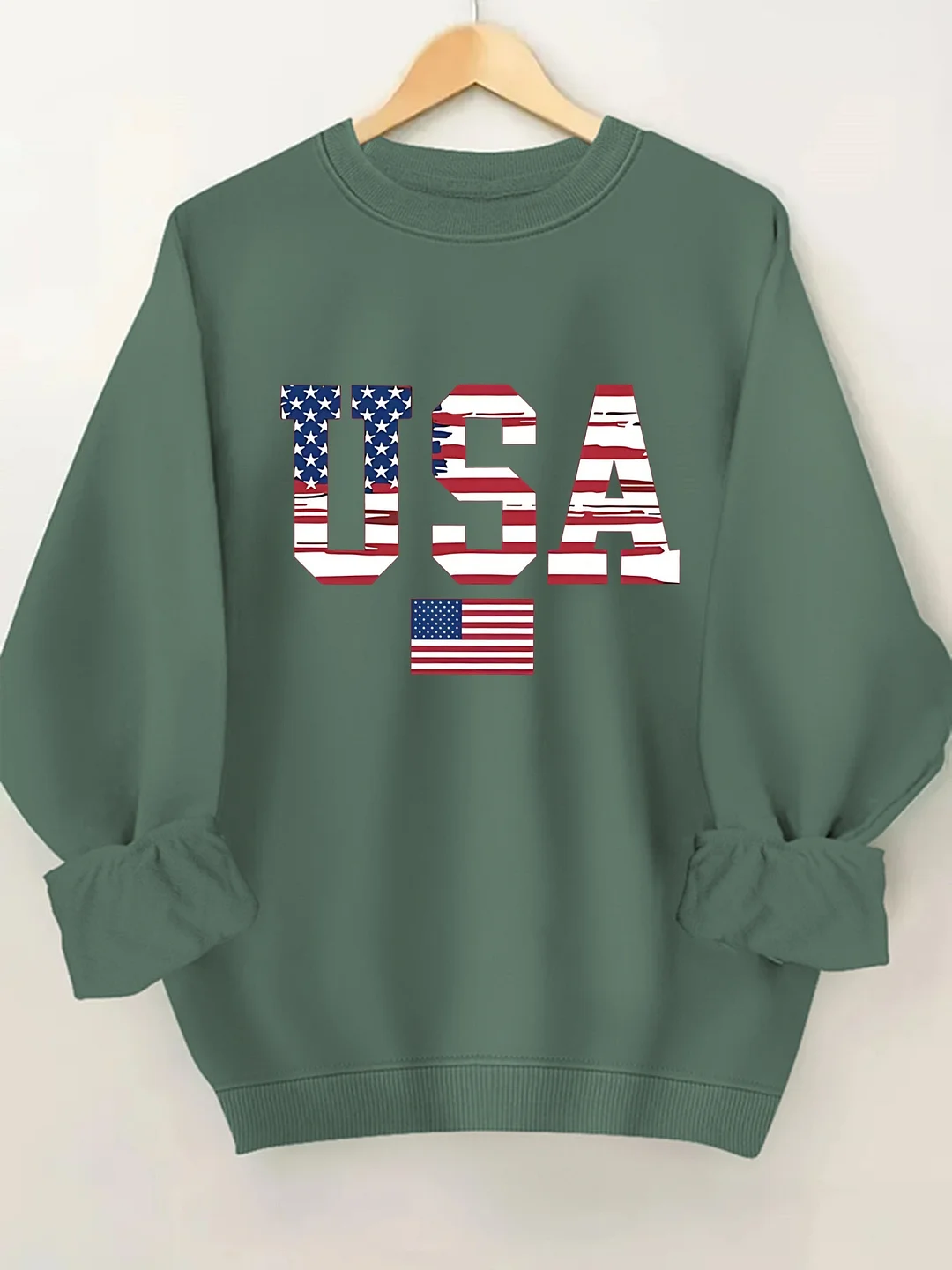 Women's Usa Flag Graphic Sweatshirt - Casual Crew Neck Pullover With American Flag Design, Long Sleeves, Allseason Wear, Casual Wear | Patriotic Design | Comfortable Fit, Sweater Hoodie | IFYHOME
