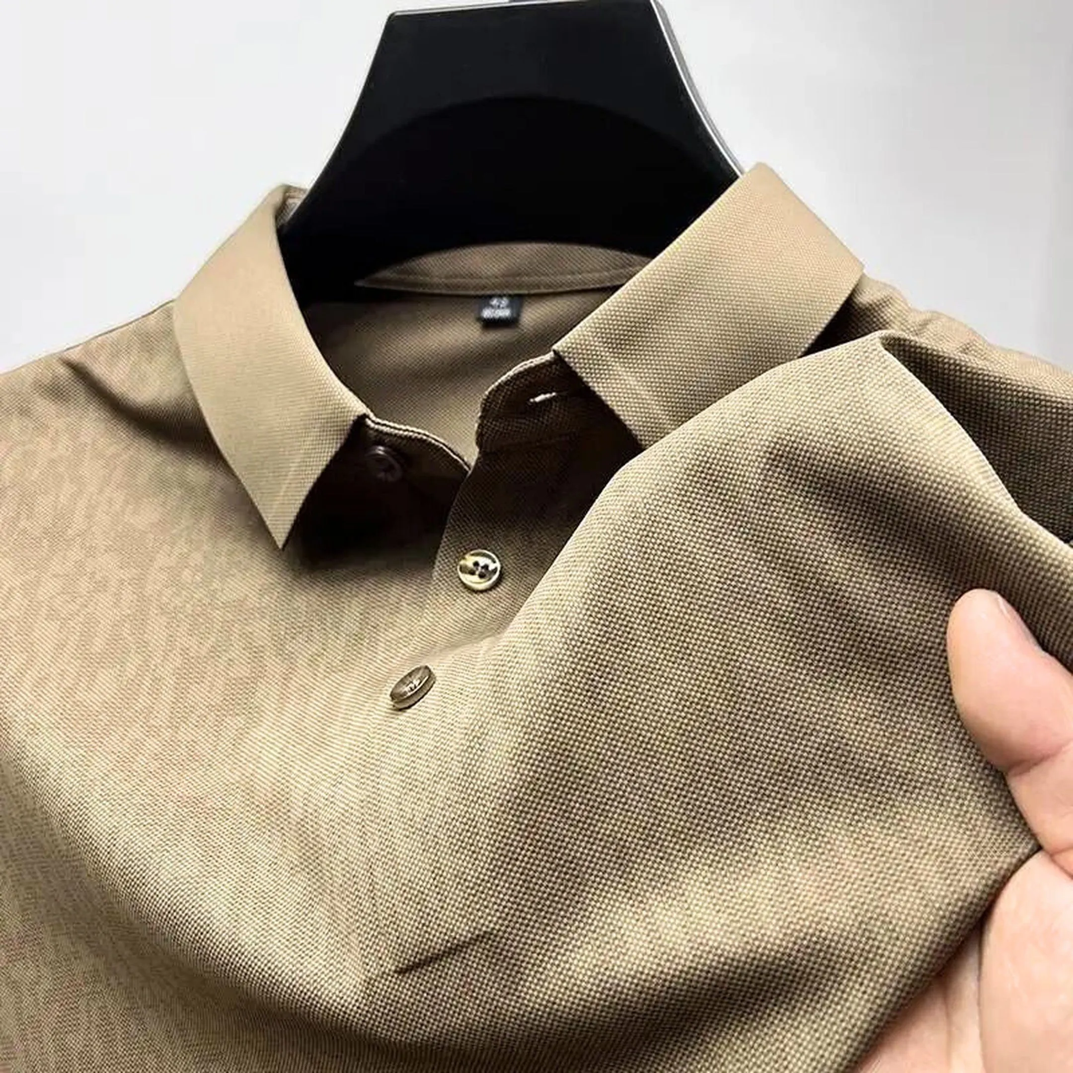 Men's Silk-Touch Tailored Shirt &ndash; Breathable Smart-Casual Wear