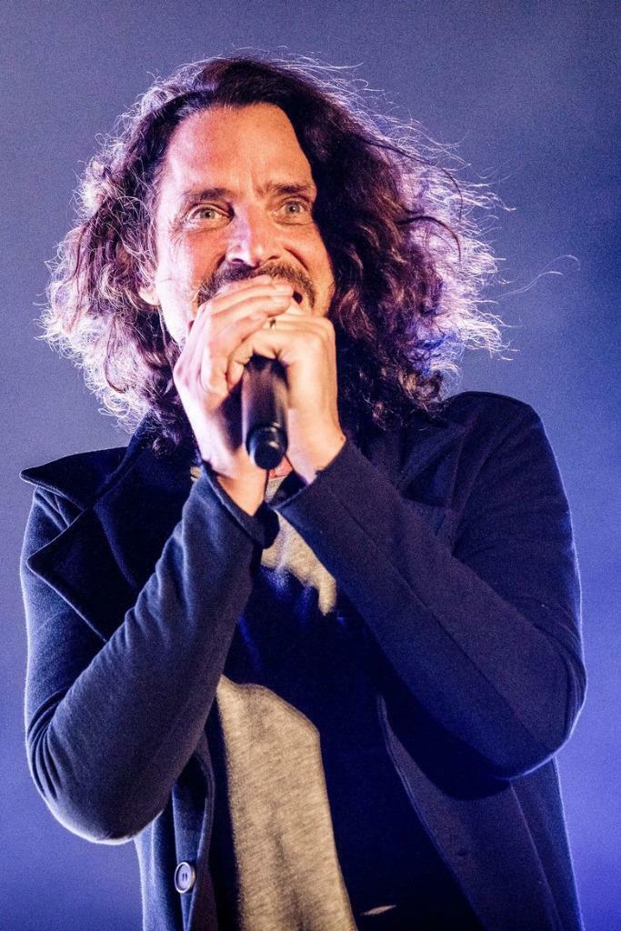 Chris Cornell 8x10 Picture Simply Stunning Photo Poster painting Gorgeous Celebrity #101