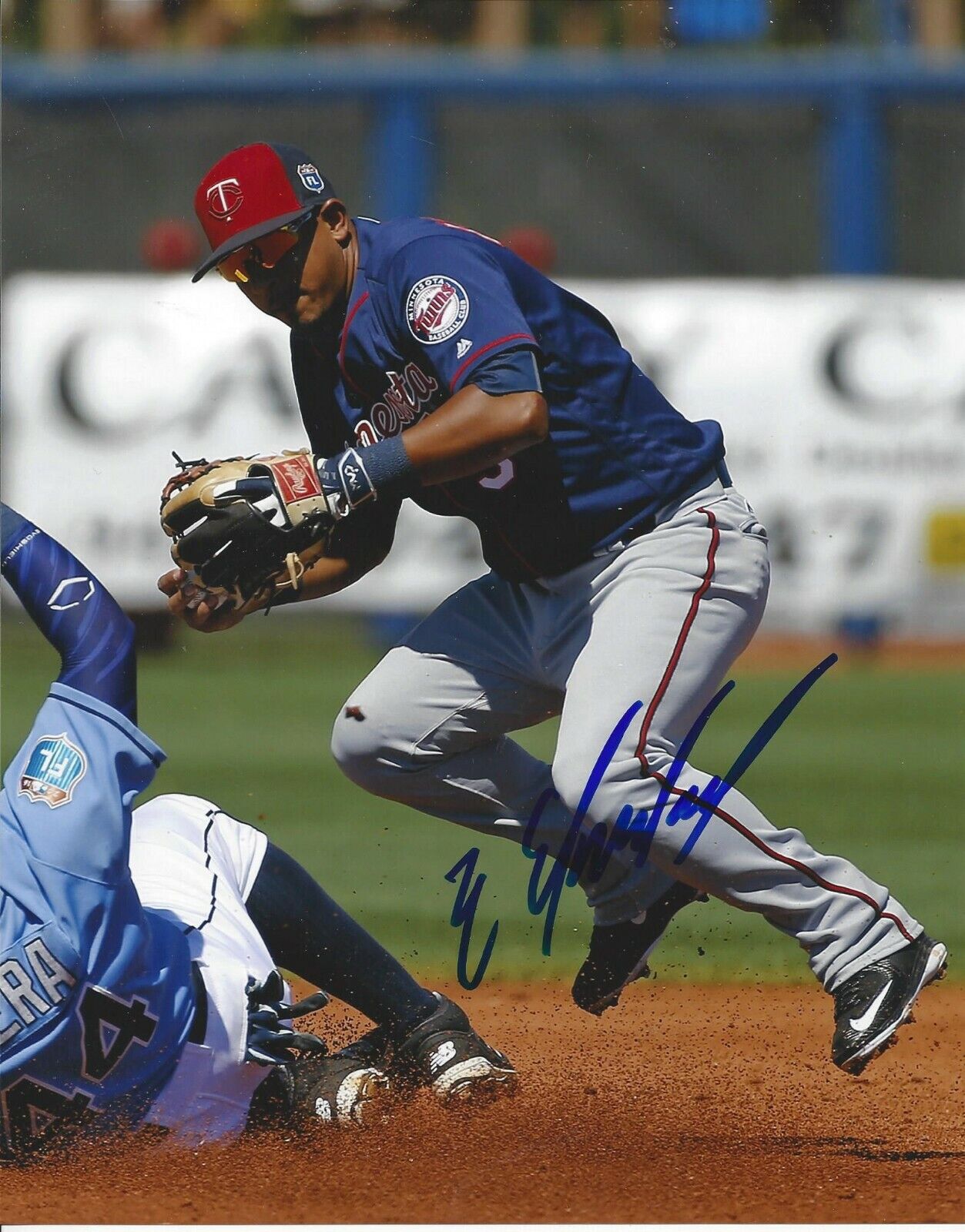 Eduardo Escobar autographed 8x10 Minnesota Twins#S712