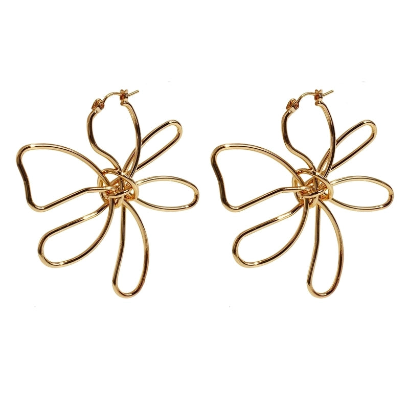 1 Pair Exaggerated Sweet Artistic Flower Hollow Out Brass 24K Gold Plated Earrings