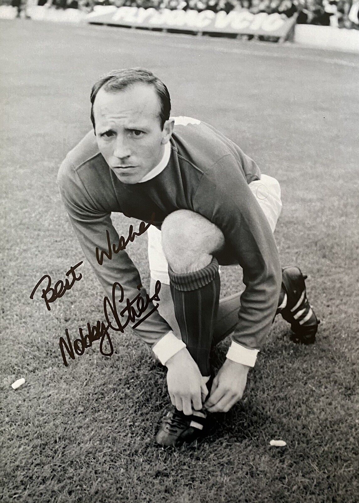 Nobby Stiles Hand Signed Manchester United 16x12 Photo Poster painting, England, 4