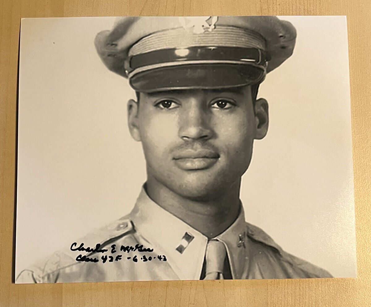 CHARLES MCGEE HAND SIGNED 8x10 Photo Poster painting TUSKEGEE AIRMEN PILOT LEGEND RARE COA