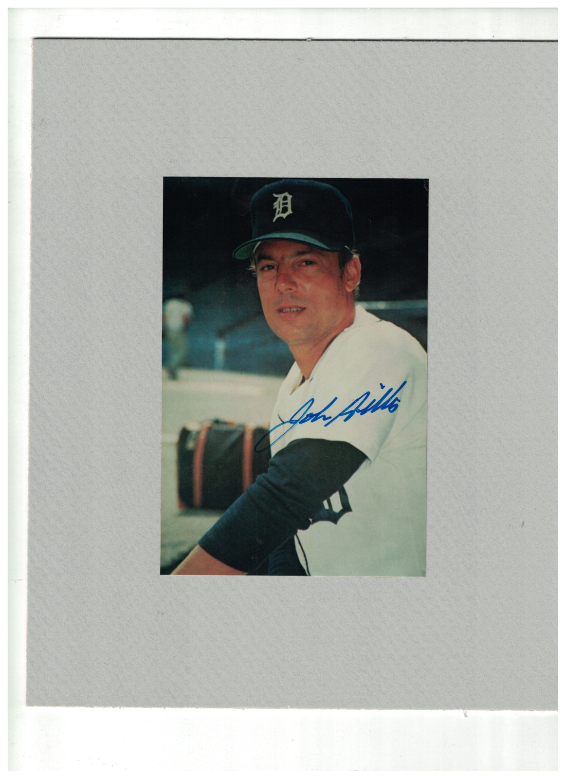 John Hiller Detroit Tigers Signed 4x6 Photo Poster painting Mounted on Board 8x10 W/COA RH3