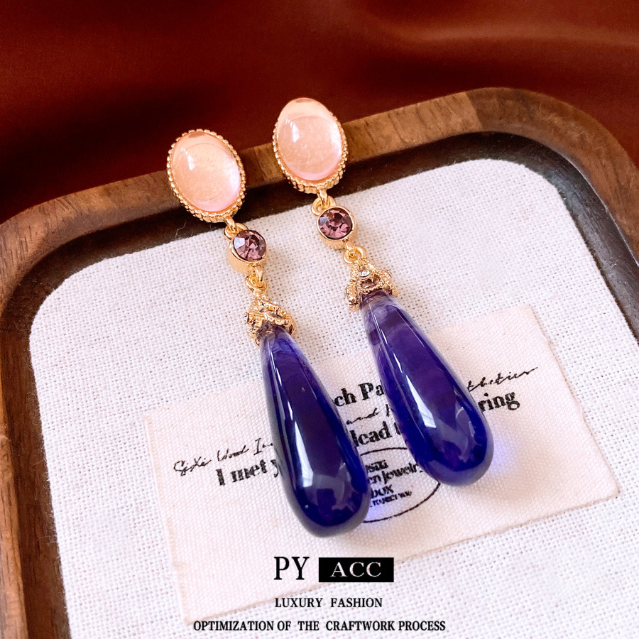 Vintage silver needle rhinestone teardrop earrings simple and retro design stylish and elegant earrings for women