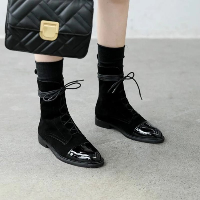 South Korea 100 British comfortable tie leather tip low heel Martin boot woman flat bottom short boot