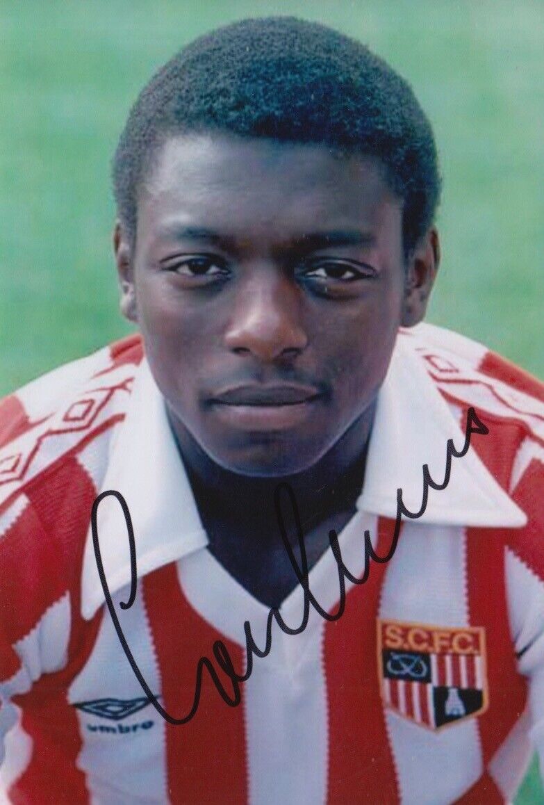 GARTH CROOKS HAND SIGNED 6X4 Photo Poster painting STOKE CITY FOOTBALL AUTOGRAPH 3