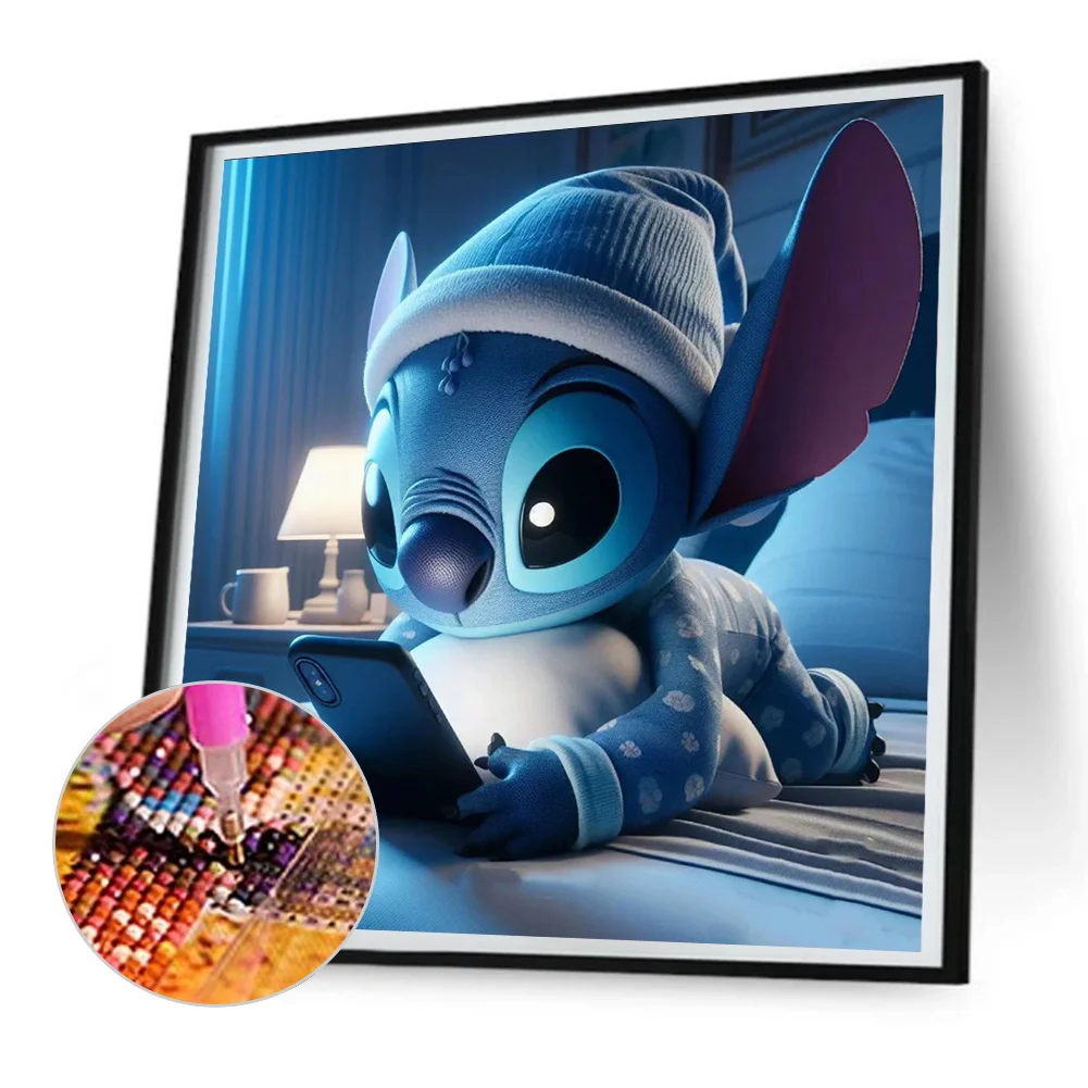 Diamond Painting - Full Round Drill - Stitch Playing Phone(Canvas|30*30cm)