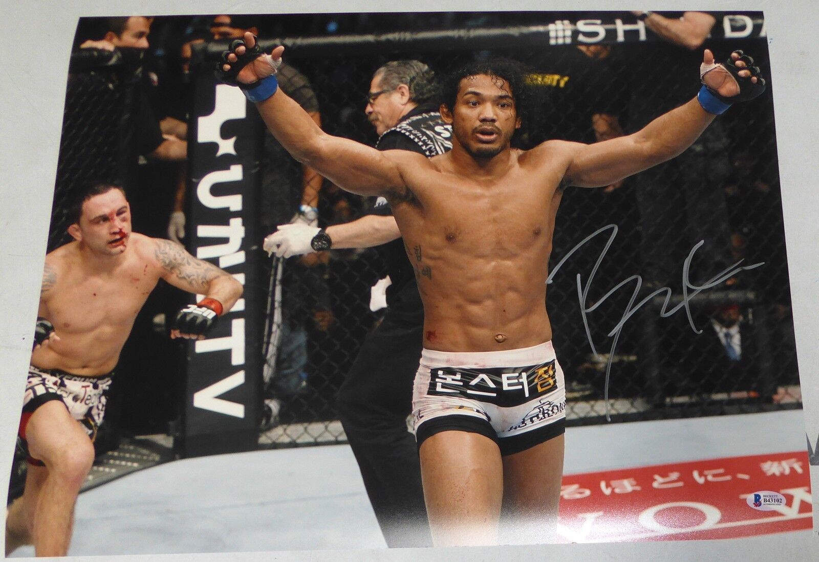 Benson Henderson Signed UFC 16x20 Photo Poster painting BAS Beckett COA 150 Picture Autograph 1