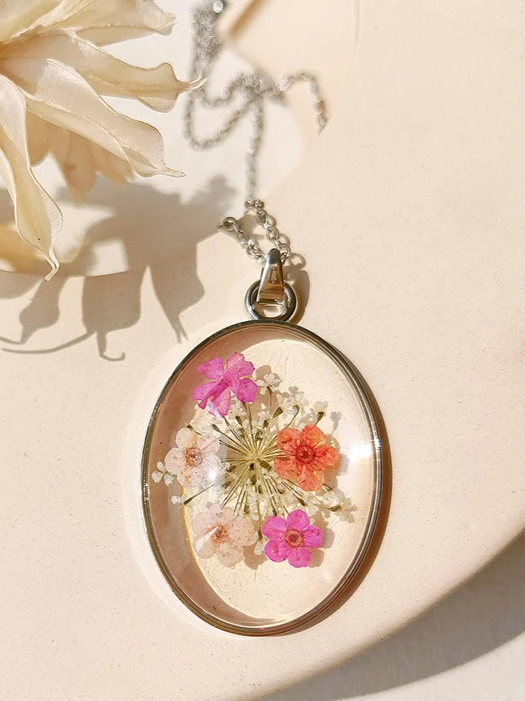 Resin Pendant Necklace With Queen Anne Lace Forget-Me-Not Embossed