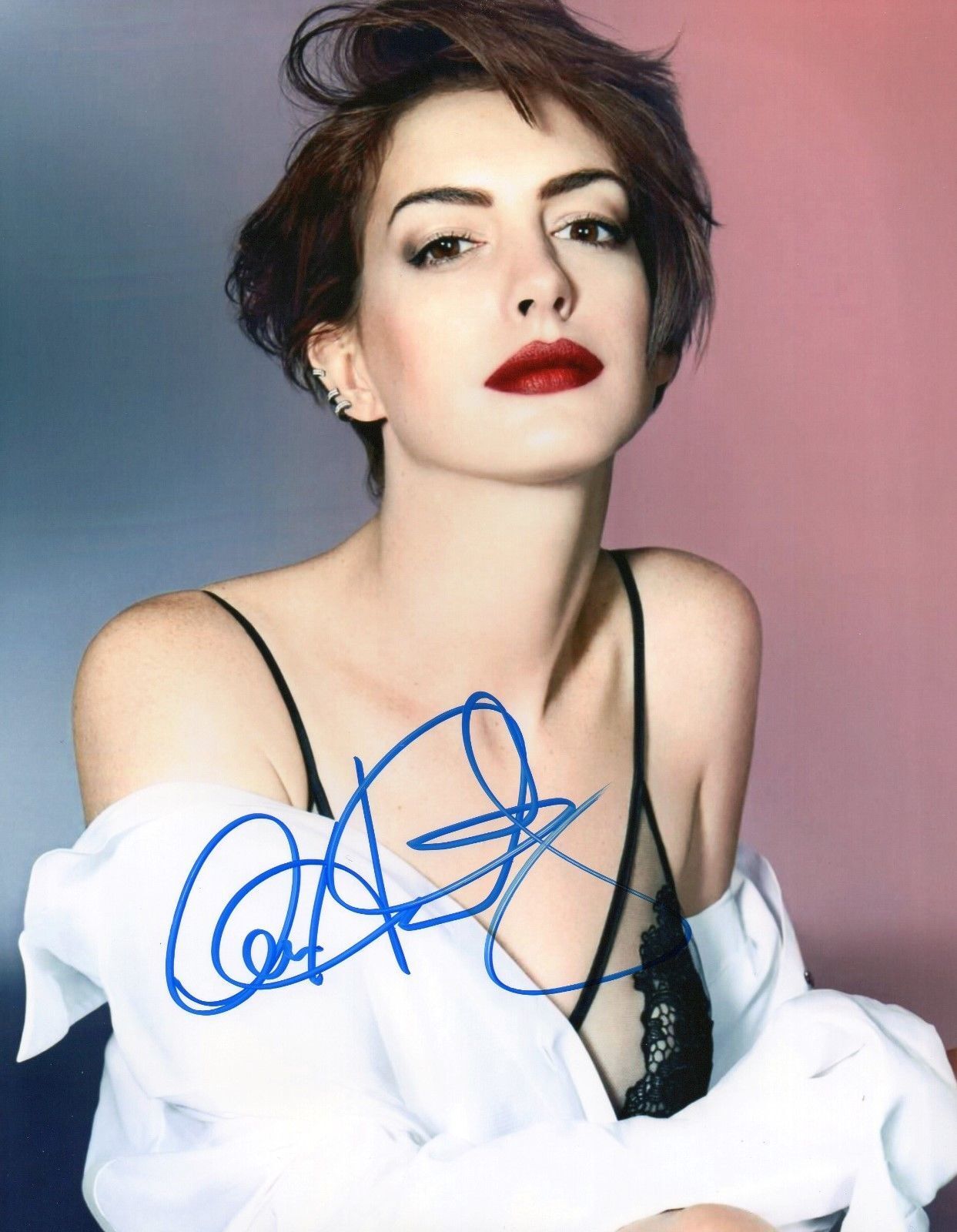 ANNE HATHAWAY AUTOGRAPHED SIGNED A4 PP POSTER Photo Poster painting PRINT 19