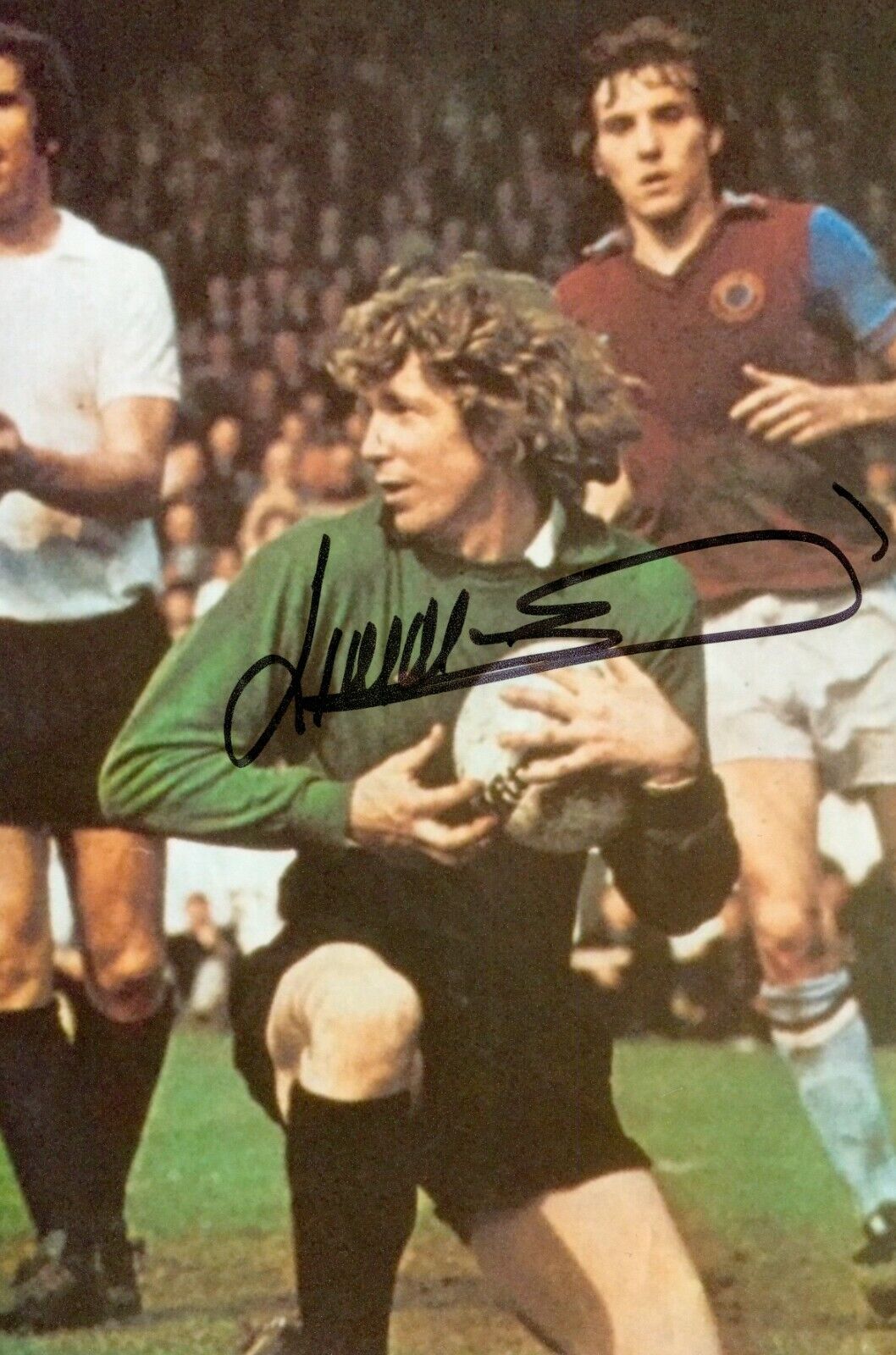 Jimmy Montgomery Signed 6x4 Photo Poster painting Sunderland Goalkeeper Genuine Autograph + COA