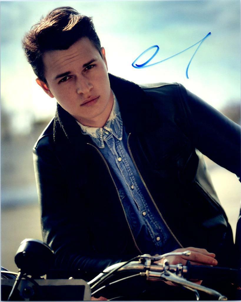 Ansel Elgort signed 8x10 Photo Poster painting with COA autographed Picture very nice