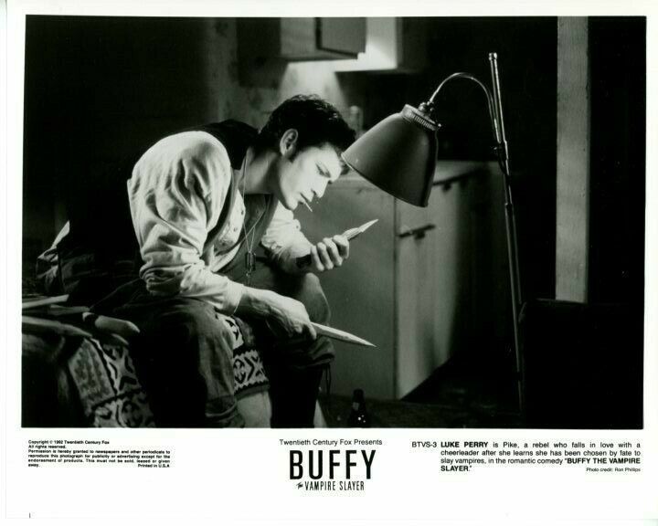 Luke Perry Buffy the Vampire Slayer Original Press 8X10 Photo Poster painting