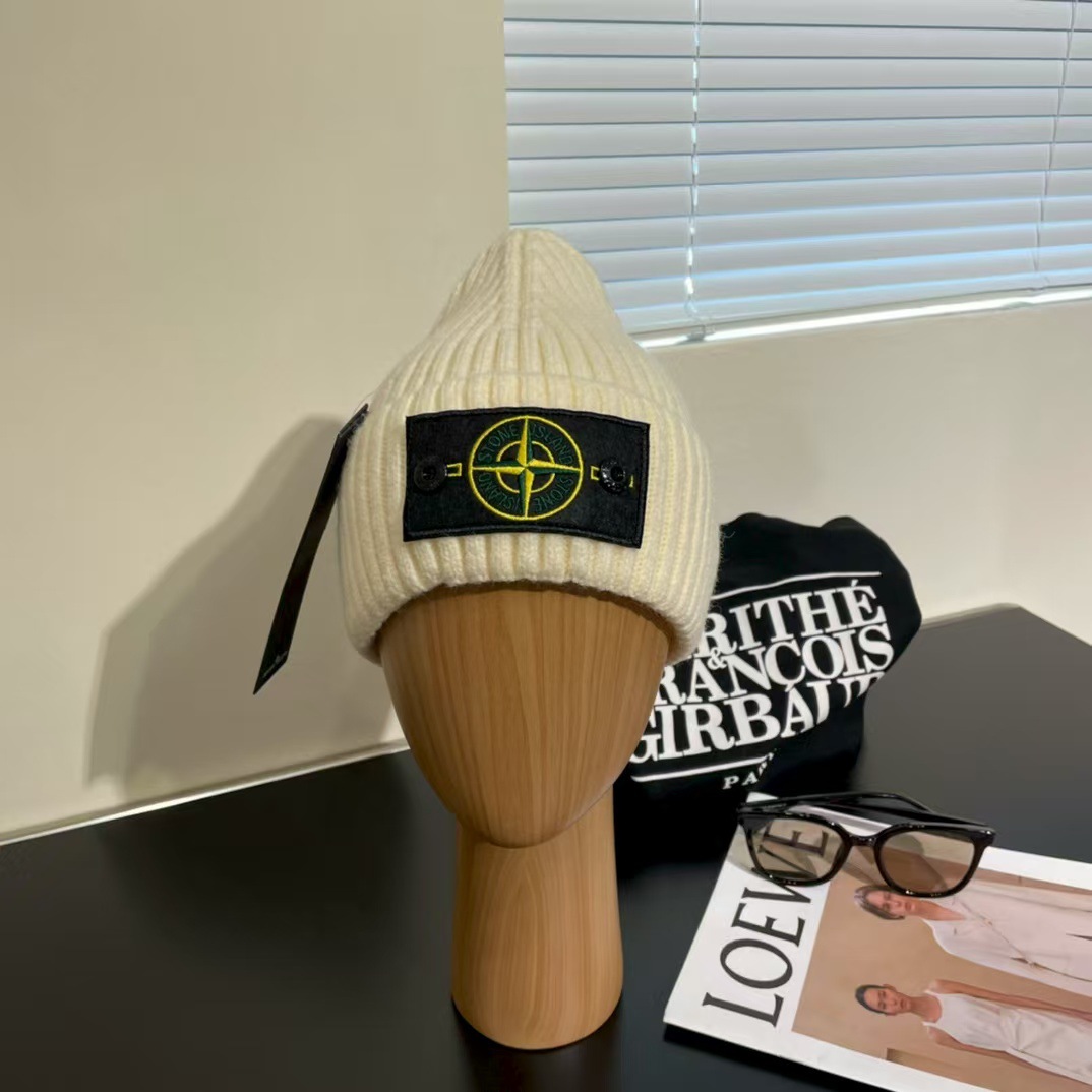 STONEISLAND EMBROIDERED CUFFED KNIT HAT