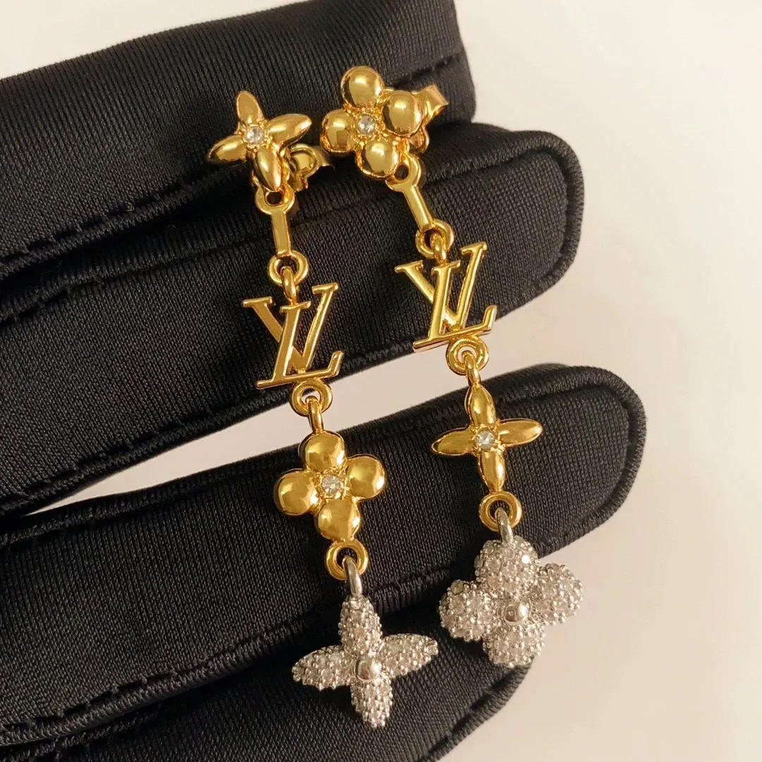 Louis Vuitton 2 Wear Ways Tassel Stud Earrings