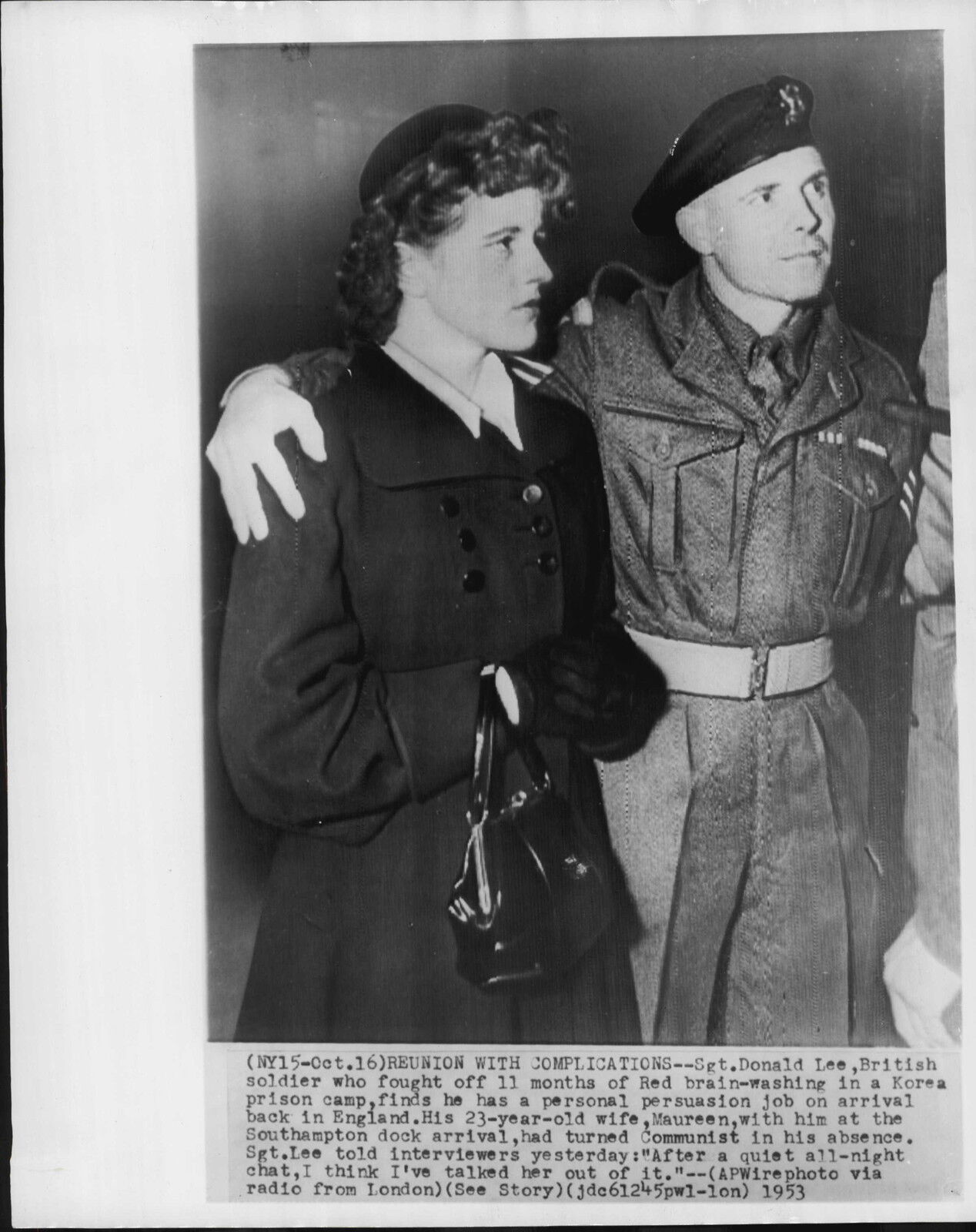 d British Prisoner Donald Lee & Wife 1953 Korea War Press Photo Poster painting