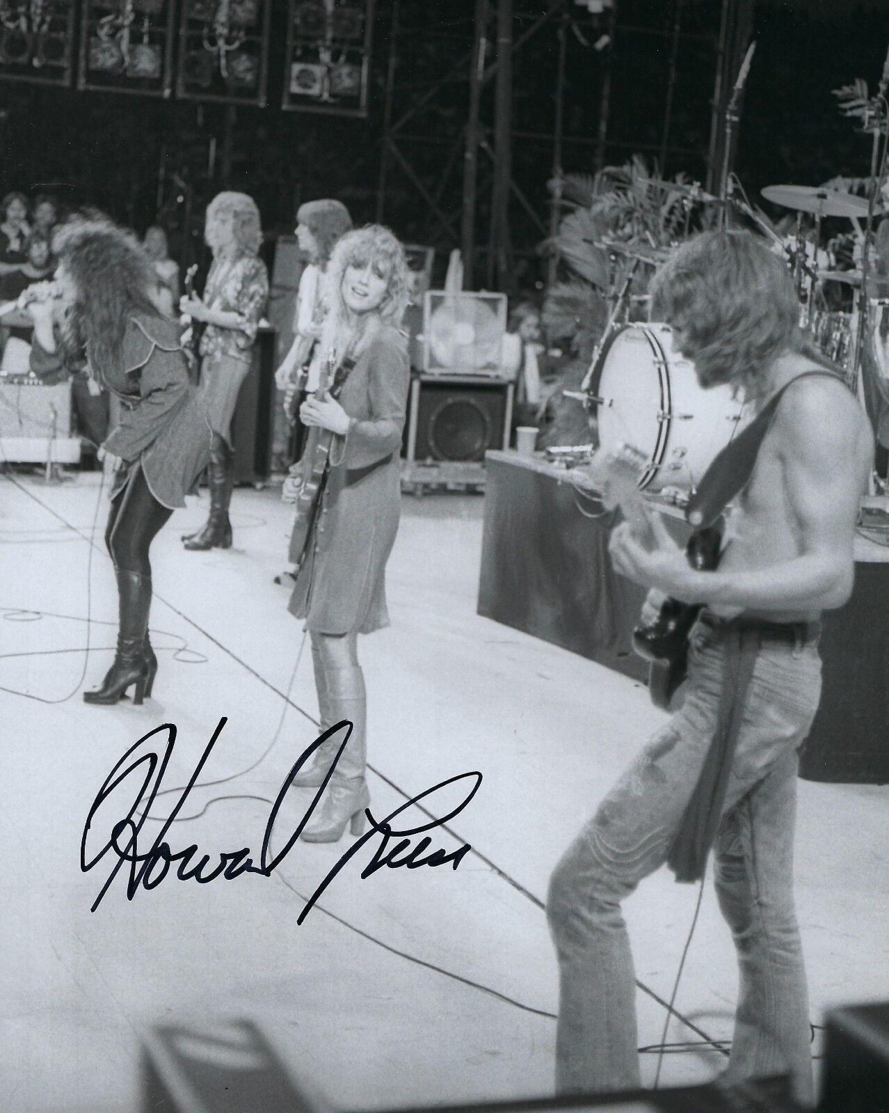 GFA Heart Guitarist * HOWARD LEESE * Signed Autograph 8x10 Photo Poster painting PROOF H6 COA