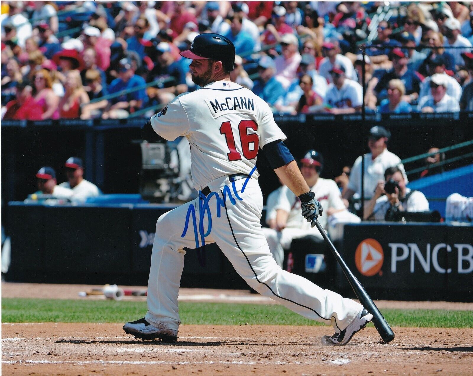 BRIAN MCCANN ATLANTA BRAVES ACTION SIGNED 8x10