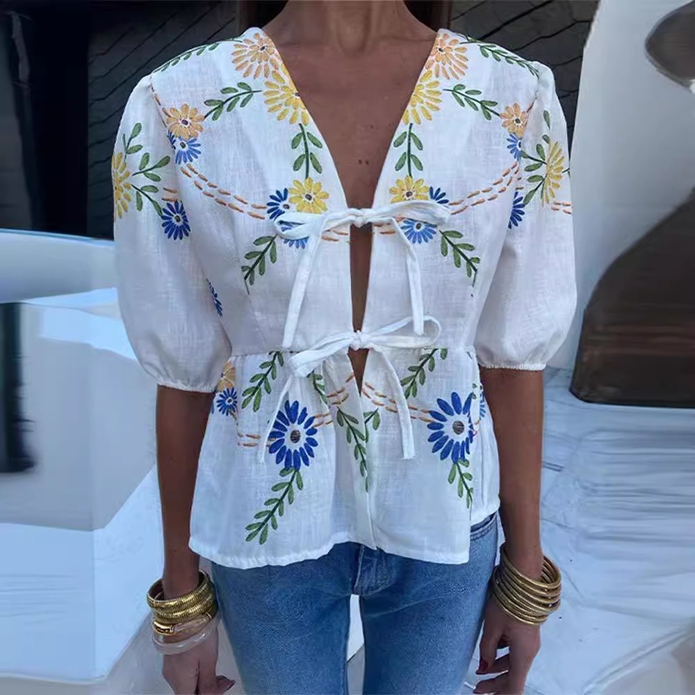 Floral-Print Loose V-Neck Lace-Up Ruffled Top