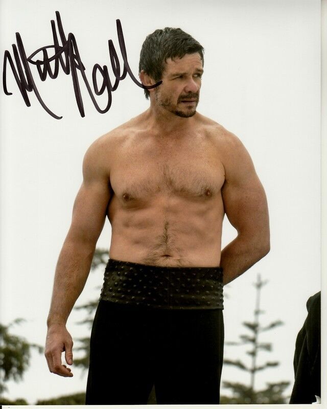 MATT NABLE hand-signed ARROW 8x10 w/ uacc rd coa BARECHESTED COLOR CLOSEUP