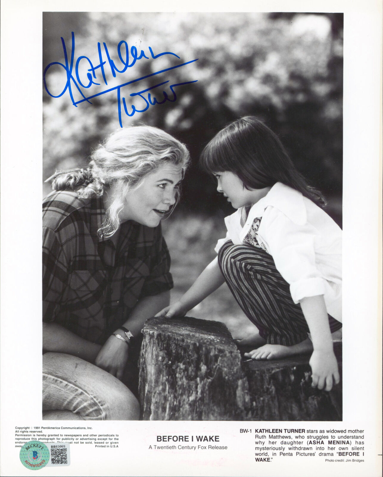 Kathleen Turner Before I Wake Authentic Signed 8x10 Promo Photo Poster painting BAS #BB83069